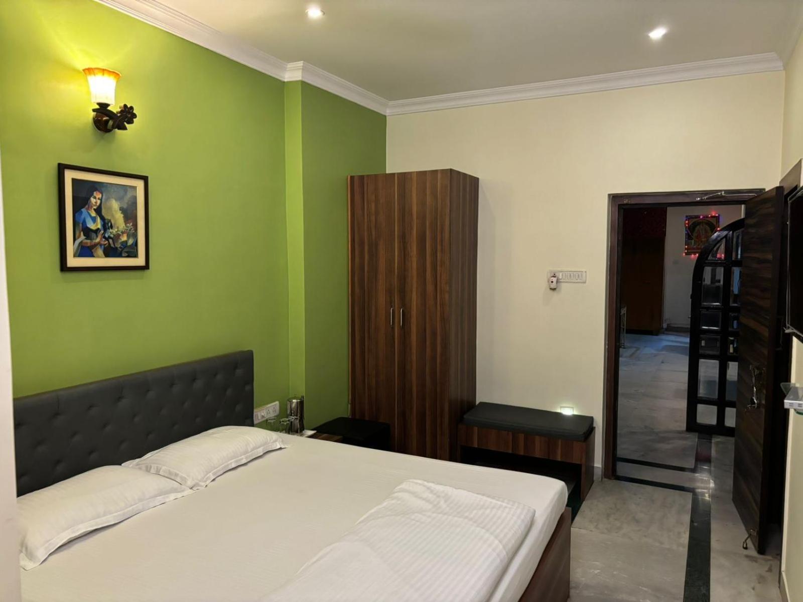 כלכותה Om Sai Villa Guesthouse מראה חיצוני תמונה