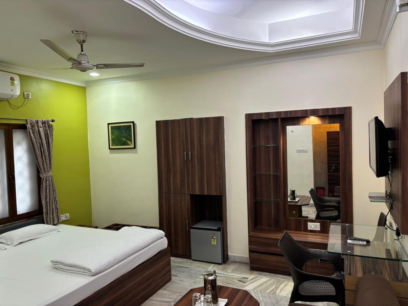 כלכותה Om Sai Villa Guesthouse מראה חיצוני תמונה