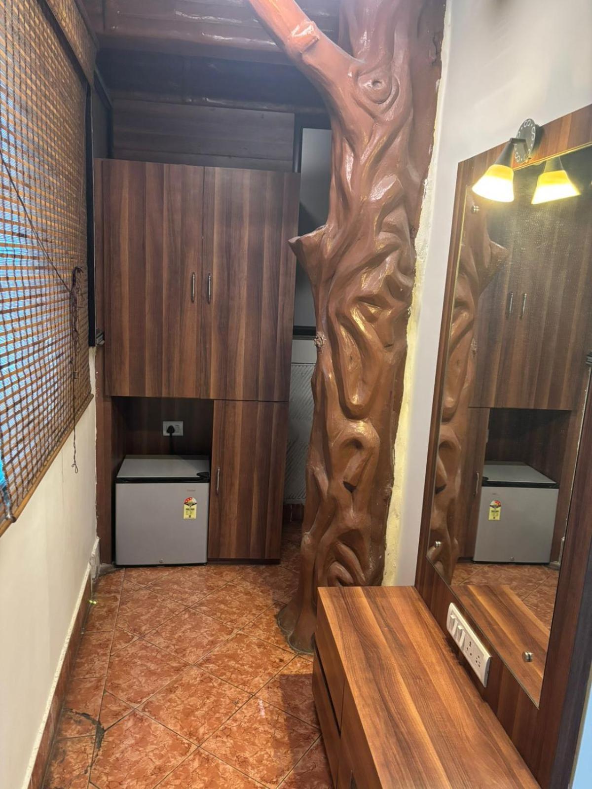 כלכותה Om Sai Villa Guesthouse מראה חיצוני תמונה