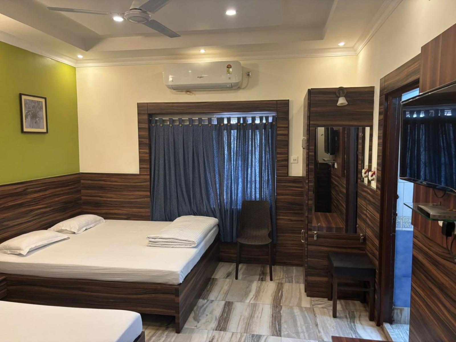 כלכותה Om Sai Villa Guesthouse מראה חיצוני תמונה