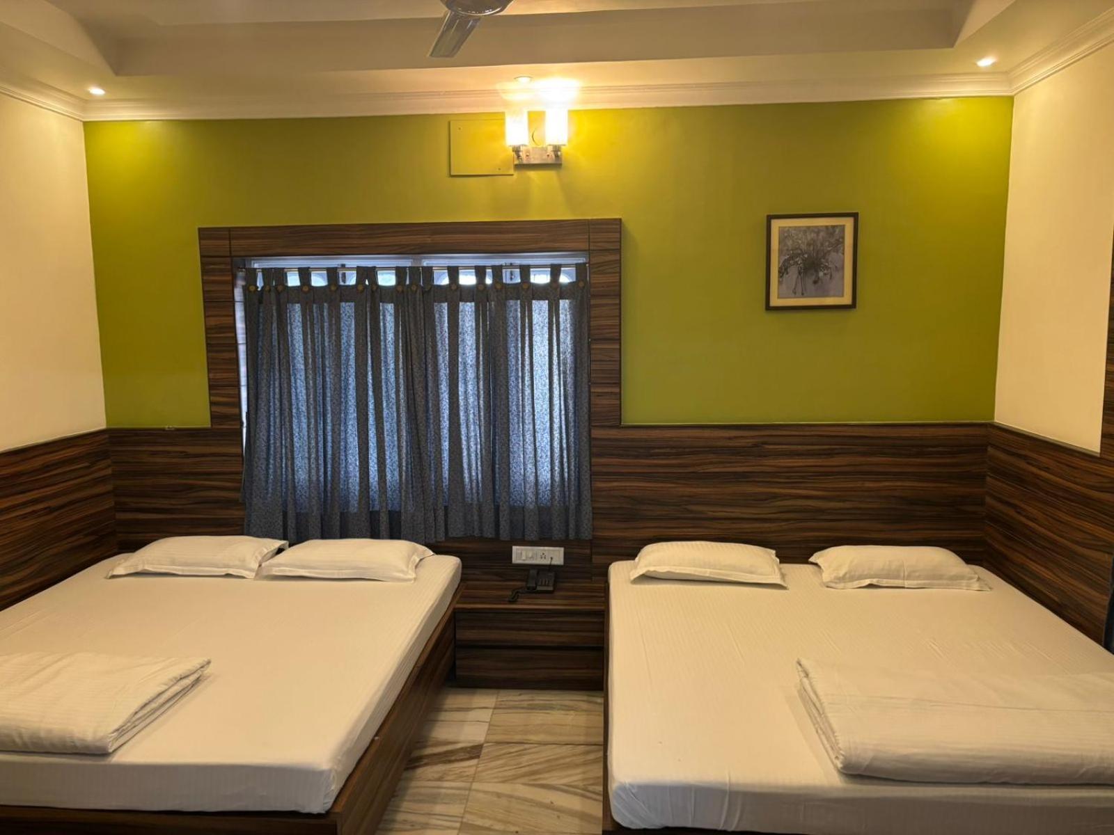 כלכותה Om Sai Villa Guesthouse מראה חיצוני תמונה