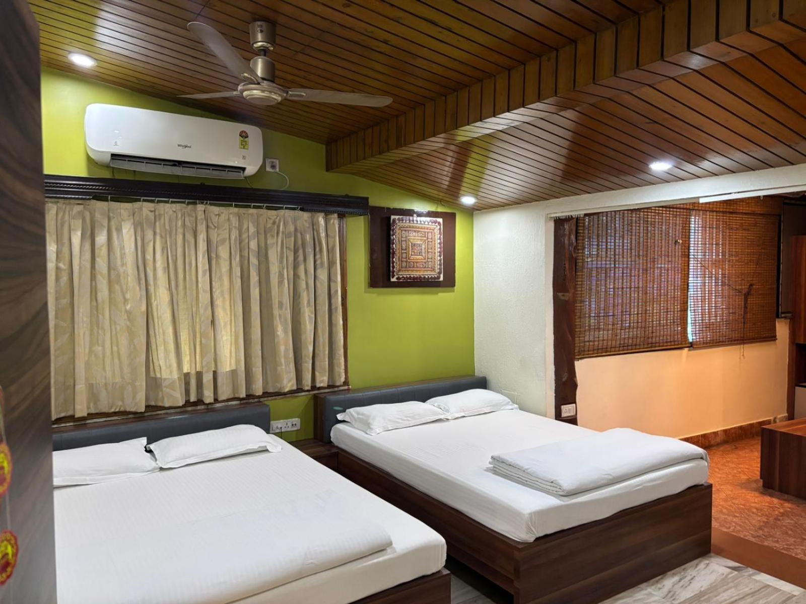 כלכותה Om Sai Villa Guesthouse מראה חיצוני תמונה