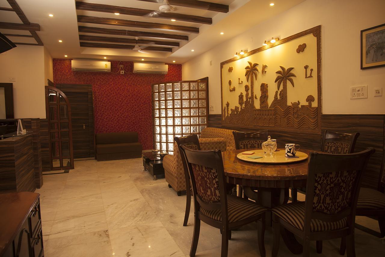 כלכותה Om Sai Villa Guesthouse מראה חיצוני תמונה